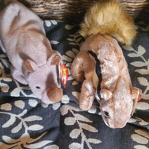 Ty Beanie Babies Heart Tag - Hippo And Squirrl